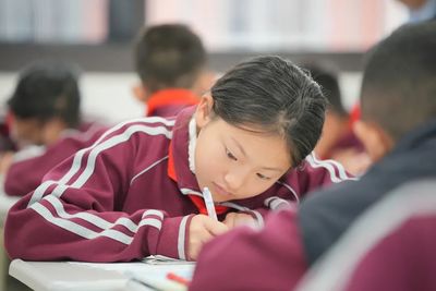 做分?jǐn)?shù)之上的教育 徐州普匯雙語學(xué)校的德育指導(dǎo)思想